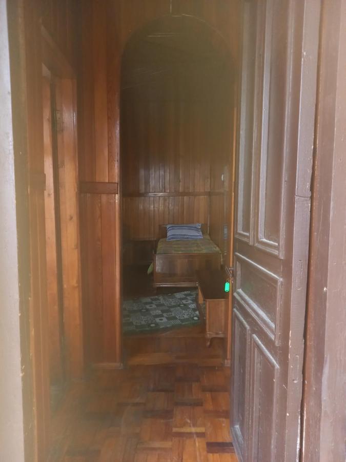 Guest House Roma Koutaïssi Extérieur photo